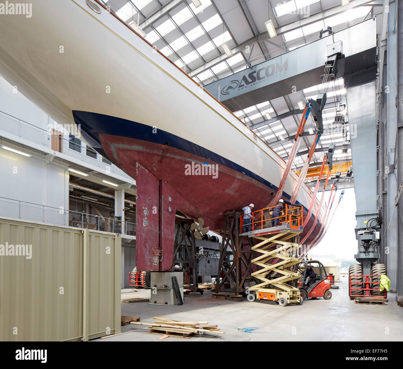 Pendennis Shipyard, Falmouth TR11 4NR, Regno Unito. Architetto: na, 2014. Nel complesso vista interna. Foto Stock