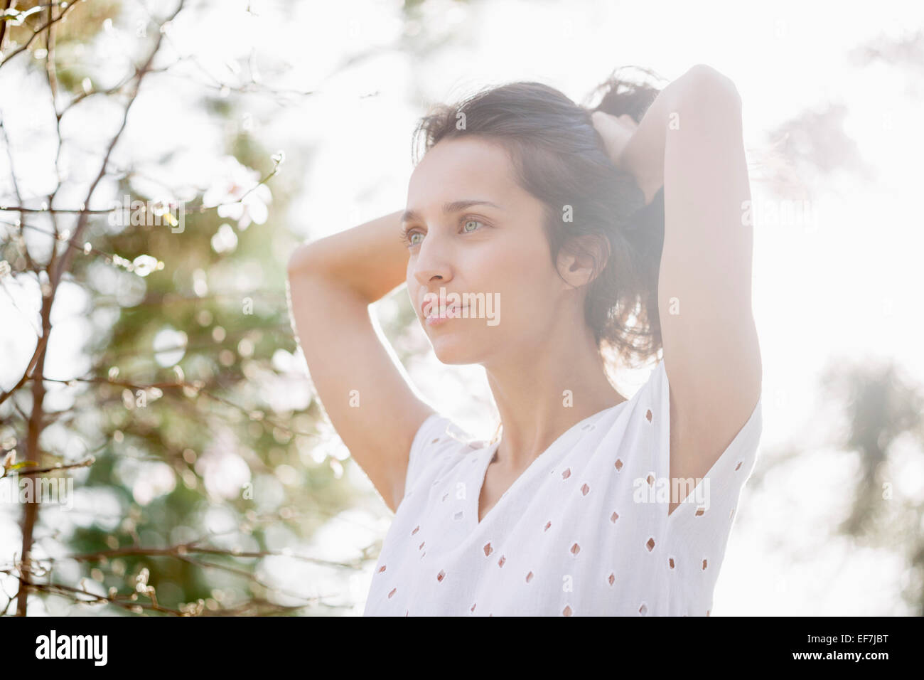 Bella donna in posa Foto Stock