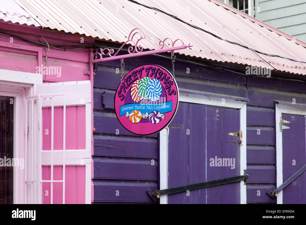 Colorato negozio di dolci sull isola di Tortola nei Caraibi. Foto Stock