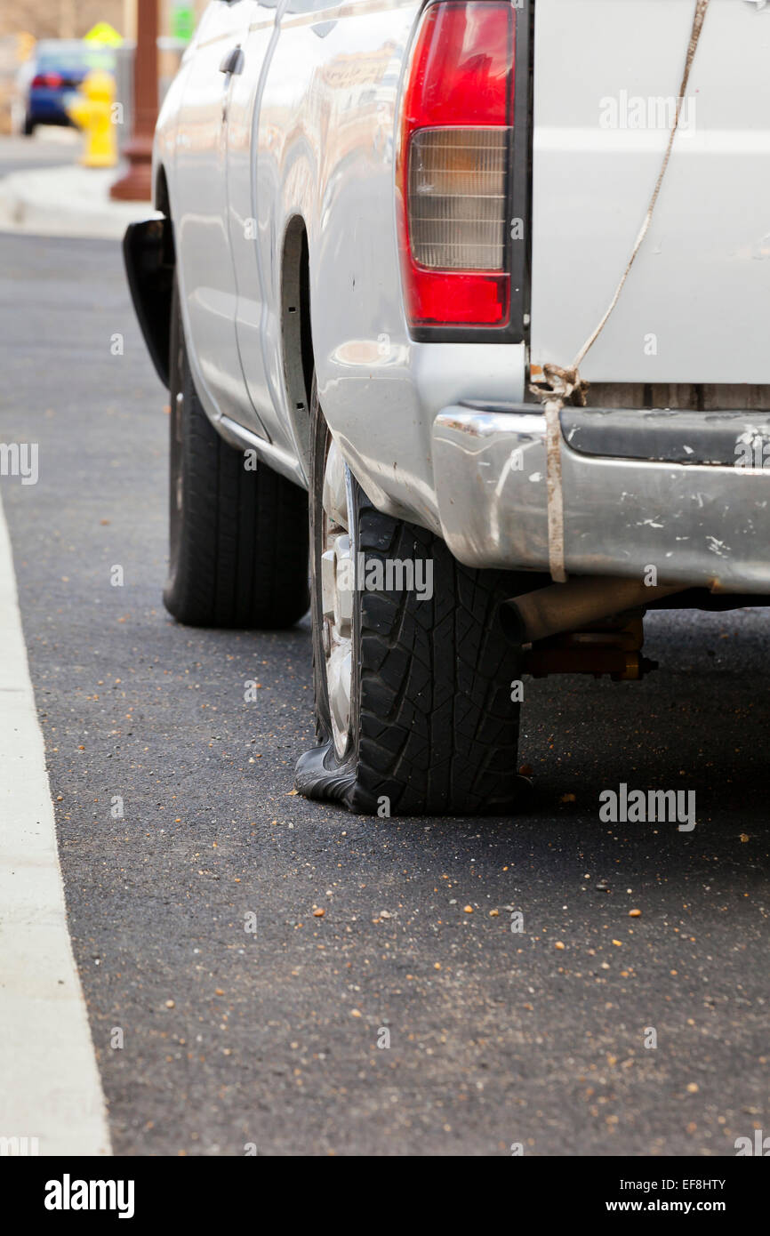 Camioncino con piatto il pneumatico posteriore - USA Foto Stock