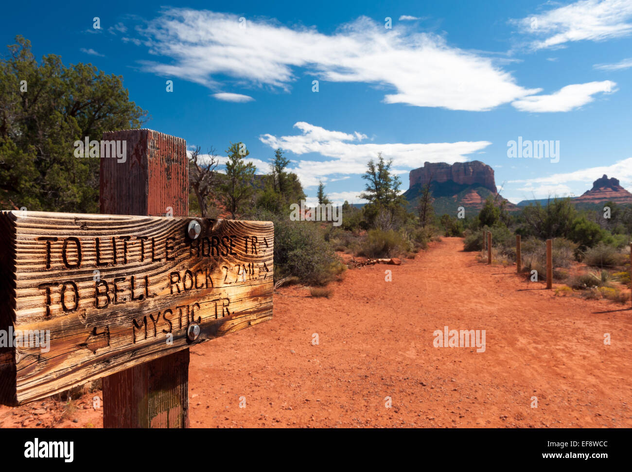 Stati Uniti d'America, Arizona, Yavapai county, segno sul sentiero escursionistico vicino a Sedona Foto Stock