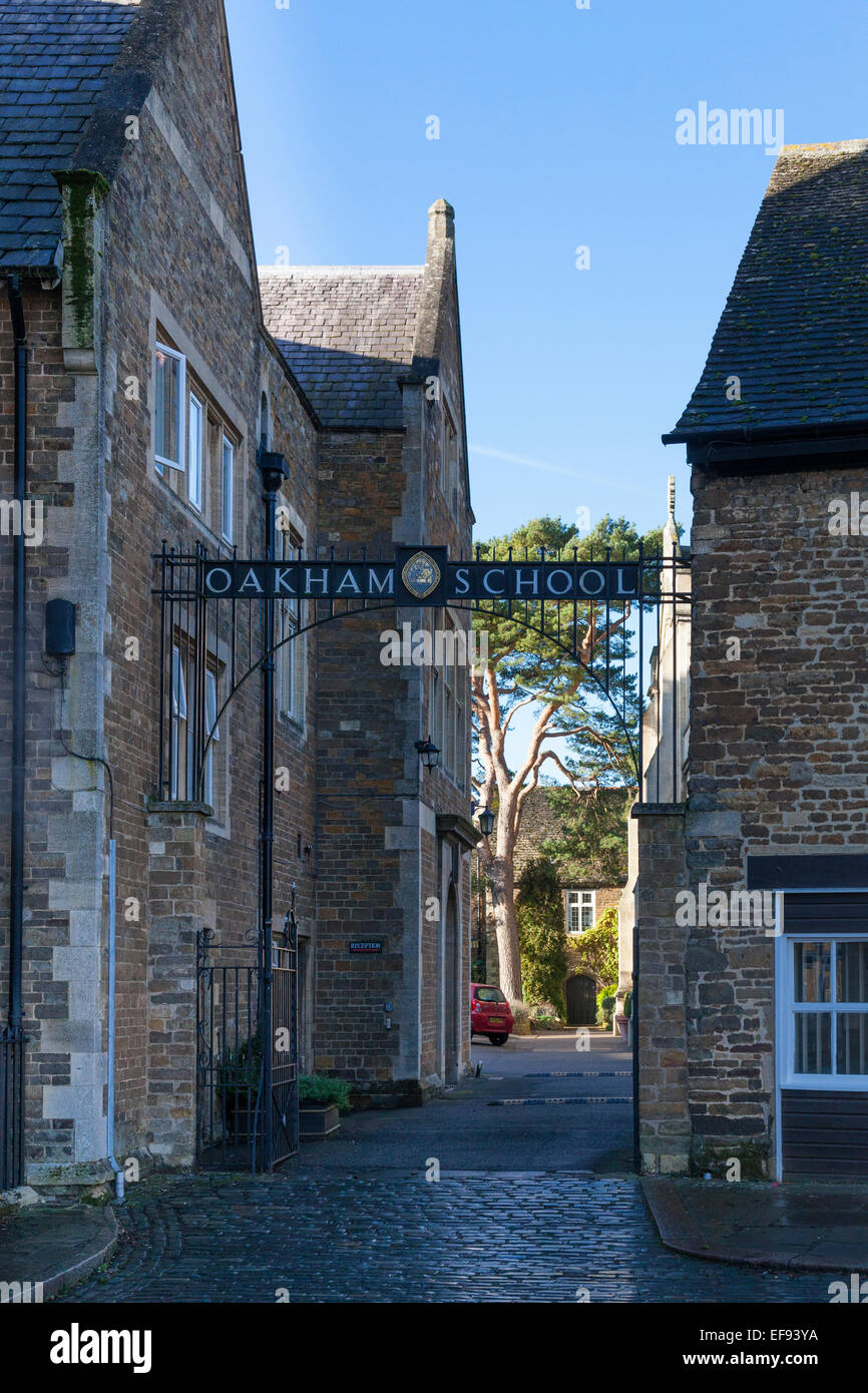 Ingresso alla scuola di Oakham (fondata nel 1854), a Rutland. Foto Stock