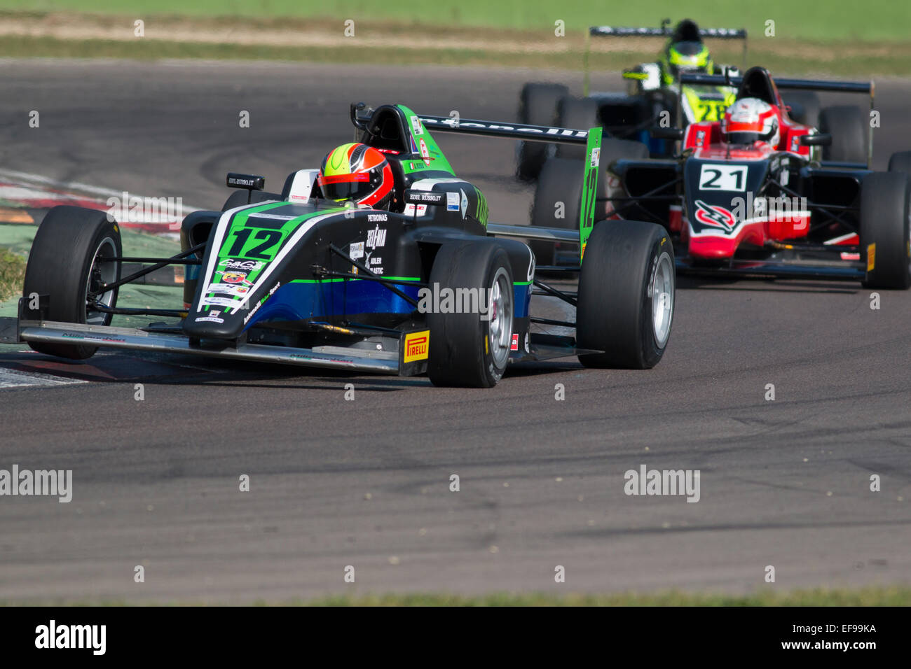 Imola, Italia - 11 Ottobre 2014: una Tatuus F.4 T014 Abarth di Antonelli Motorsport team, pilotato da Russo Andrea (Ita), l'italiano F4 Championship Auto Racing su ottobre 11, 2014 a Imola, Italia. Foto Stock