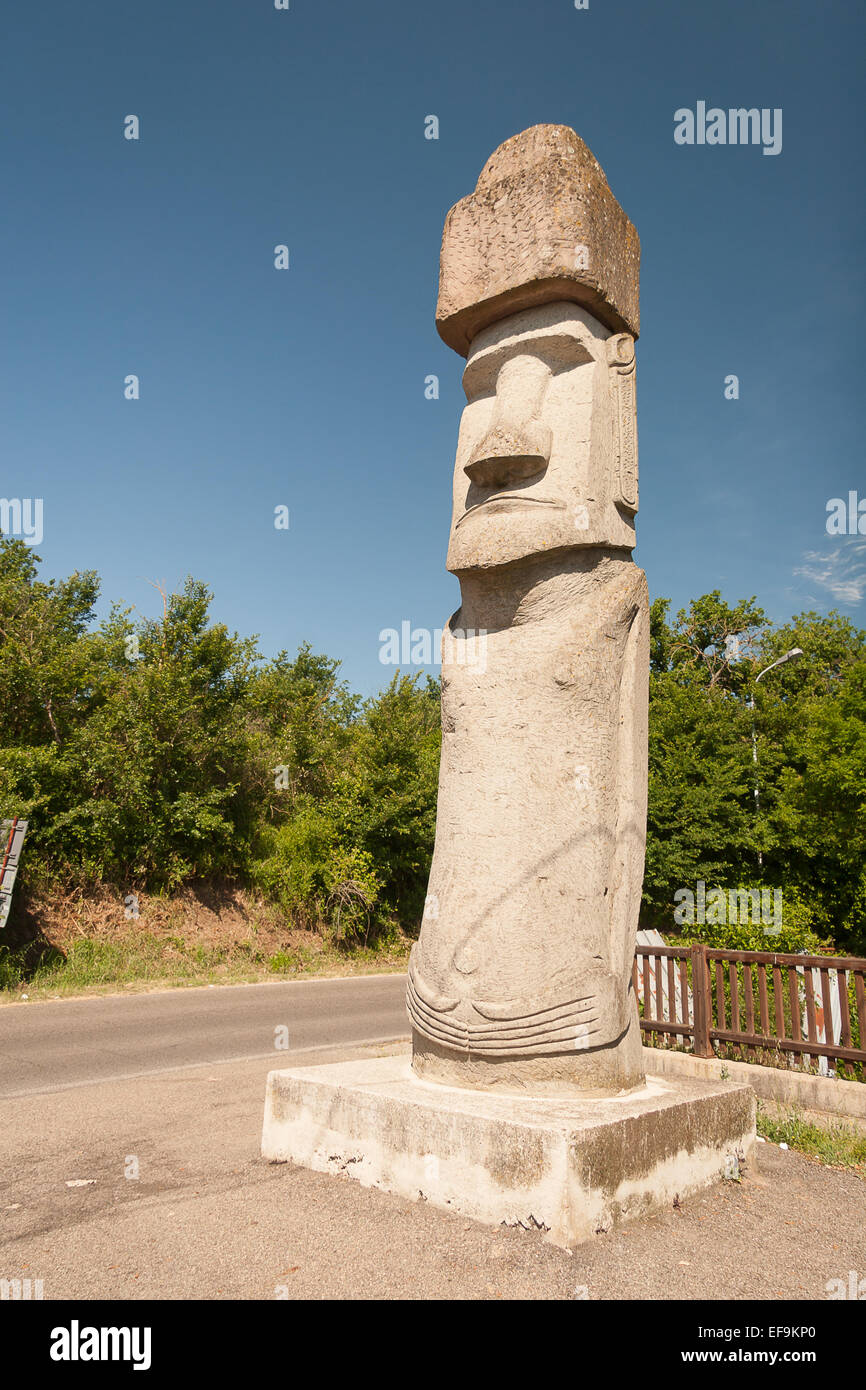 Rapa Nui Statua in Viterbo, Italia Foto Stock