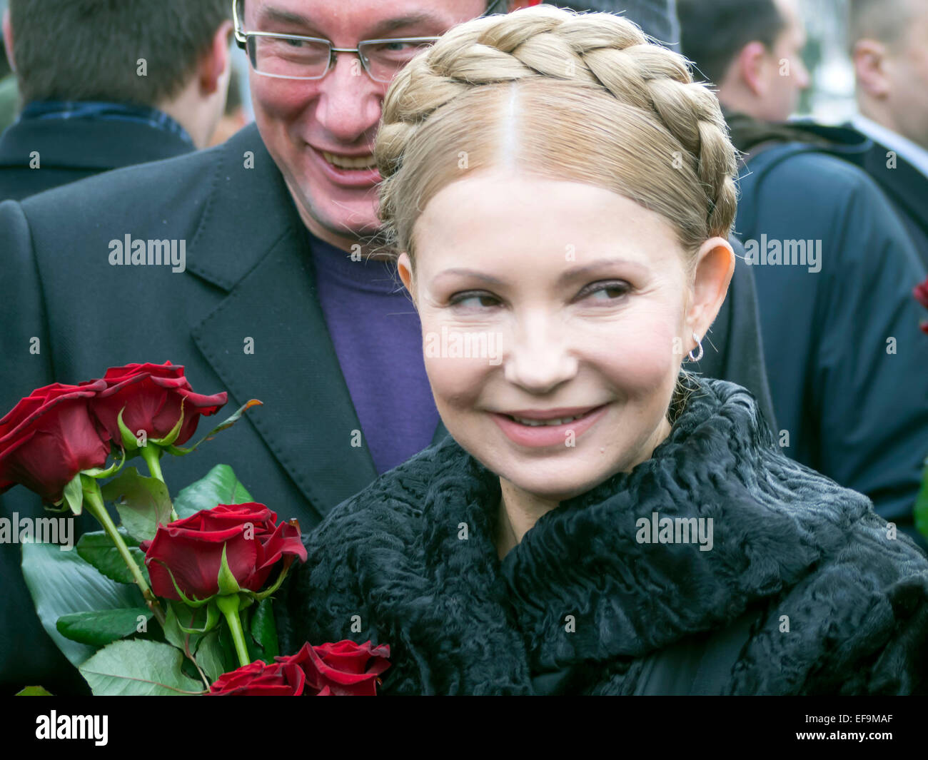 Kruty, Ucraina. Il 29 gennaio, 2015. Regione di Chernihiv, Ucraina. Il 29 gennaio, 2015. Yulia Tymoshenko. -- Politicinas ucraini, 29 gennaio 2015, ha partecipato alla cerimonia Kruty eroi, giovani ragazzi che in questo giorno nel 1918 vicino alla stazione Kruty nella regione di Chernihiv è entrato in una battaglia impari con i bolscevichi e sono morti di una morte eroica per l'Ucraina Repubblica popolare. © Igor Golovnov/Alamy Live News Credit: Igor Golovnov/Alamy Live News Foto Stock