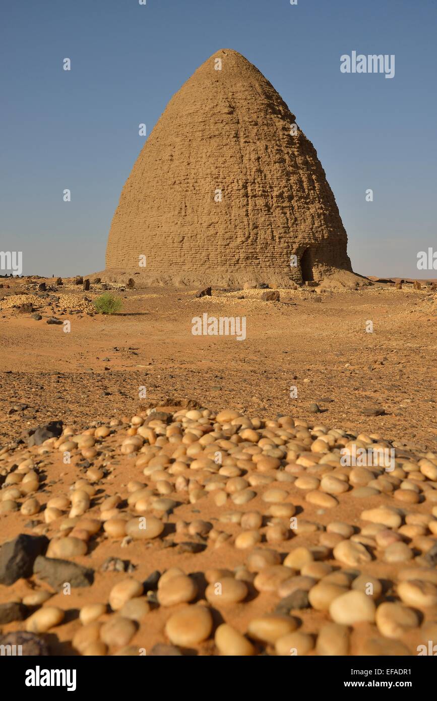 Mausoleo a cupola, chiamato Qubba, Old Dongola, settentrionale, la Nubia, Sudan Foto Stock