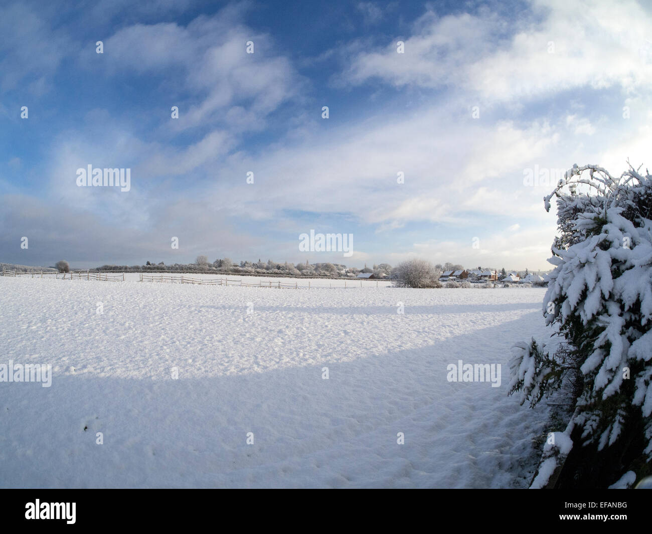 Eastwood, Nottinghamshire, Regno Unito. Il 30 gennaio, 2015. Regno Unito meteo. Una vista del Nottinghamshire Derbyshire confine a seguito di una notte di neve. 30 gennaio 2015 Regno Unito Credito: Tim Slater/Alamy Live News Foto Stock