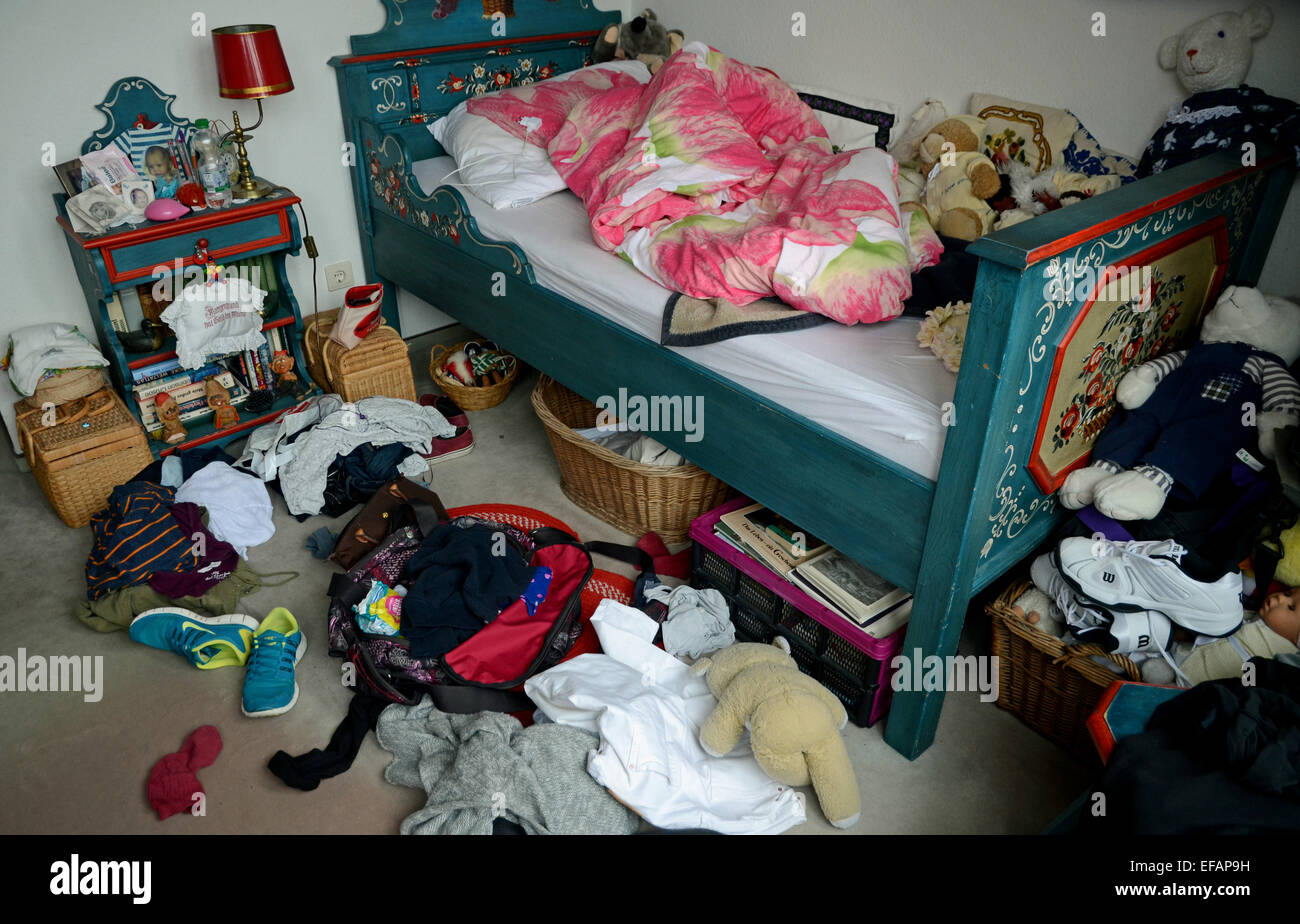 Un confuso stanza dei bambini (foto dal 6 ottobre 2014). Foto Stock