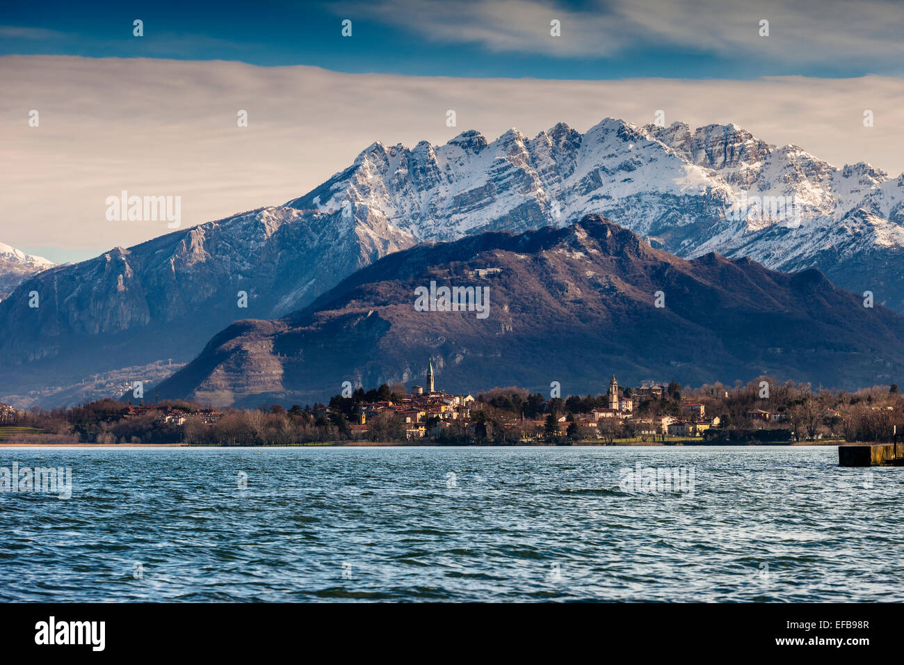 Il lago di Pusiano in provincia di Como Lombardia Italia, Foto Stock