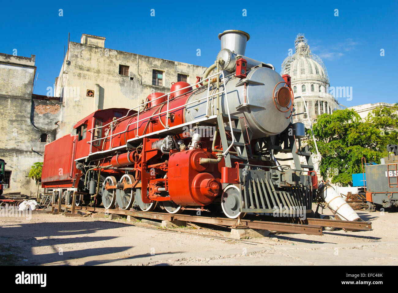 Cuba Havana Centrale Centro Habana Museo Ferroviario vecchio motore rosso L45 Foto Stock
