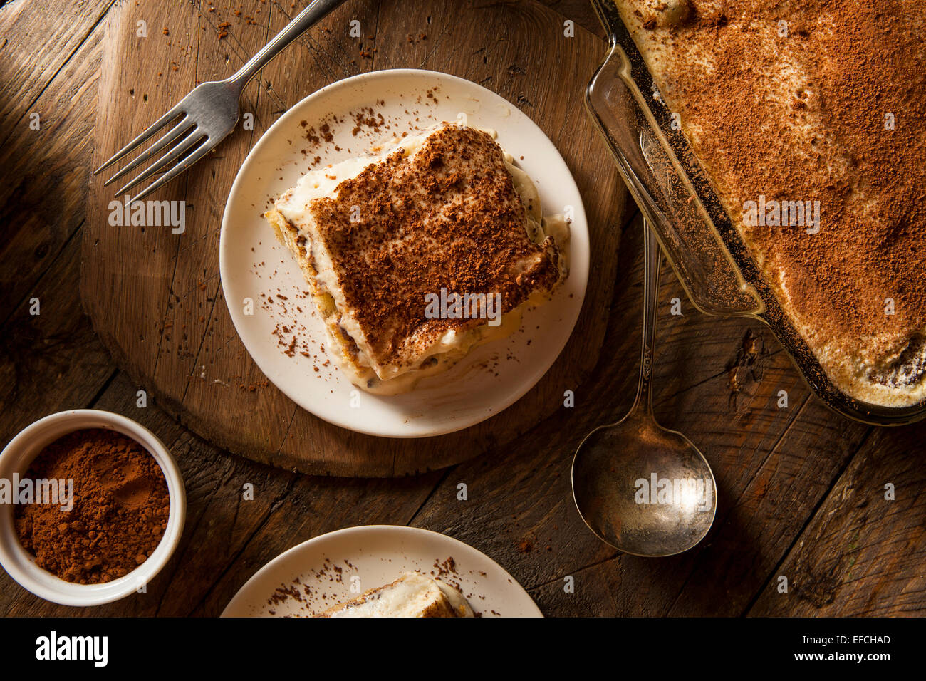 Tiramisù fatti in casa per il Dessert con caffè e cioccolato Foto Stock