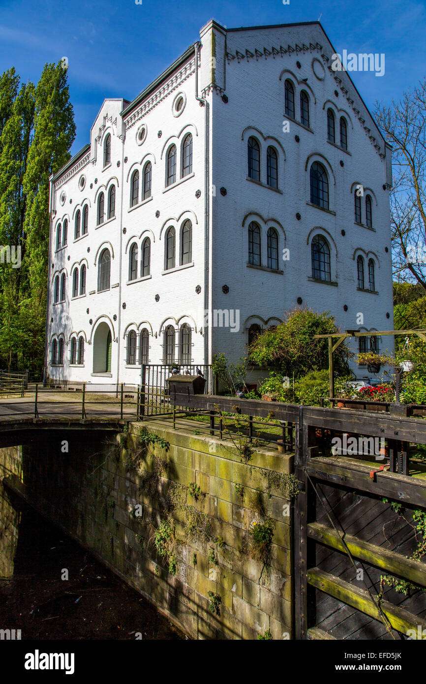 Il "Mulino Bianco' al fiume Ruhr, oggi parte della Folkwang University of arts, dipartimento musicale Foto Stock