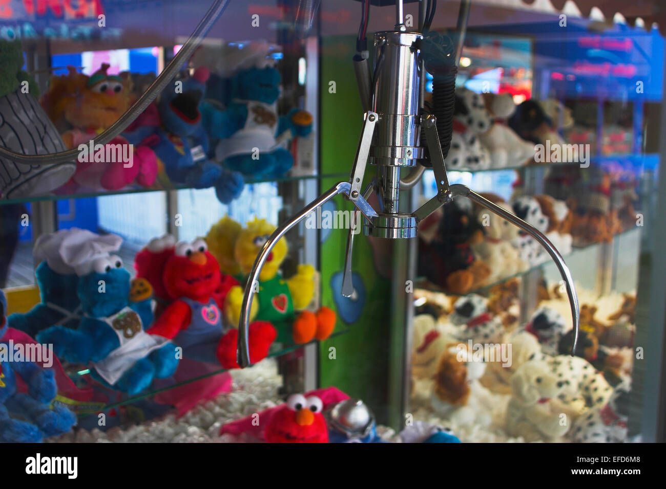 Grabber artiglio fiera morbido peluche premio Brighton Pier, Sussex Foto Stock