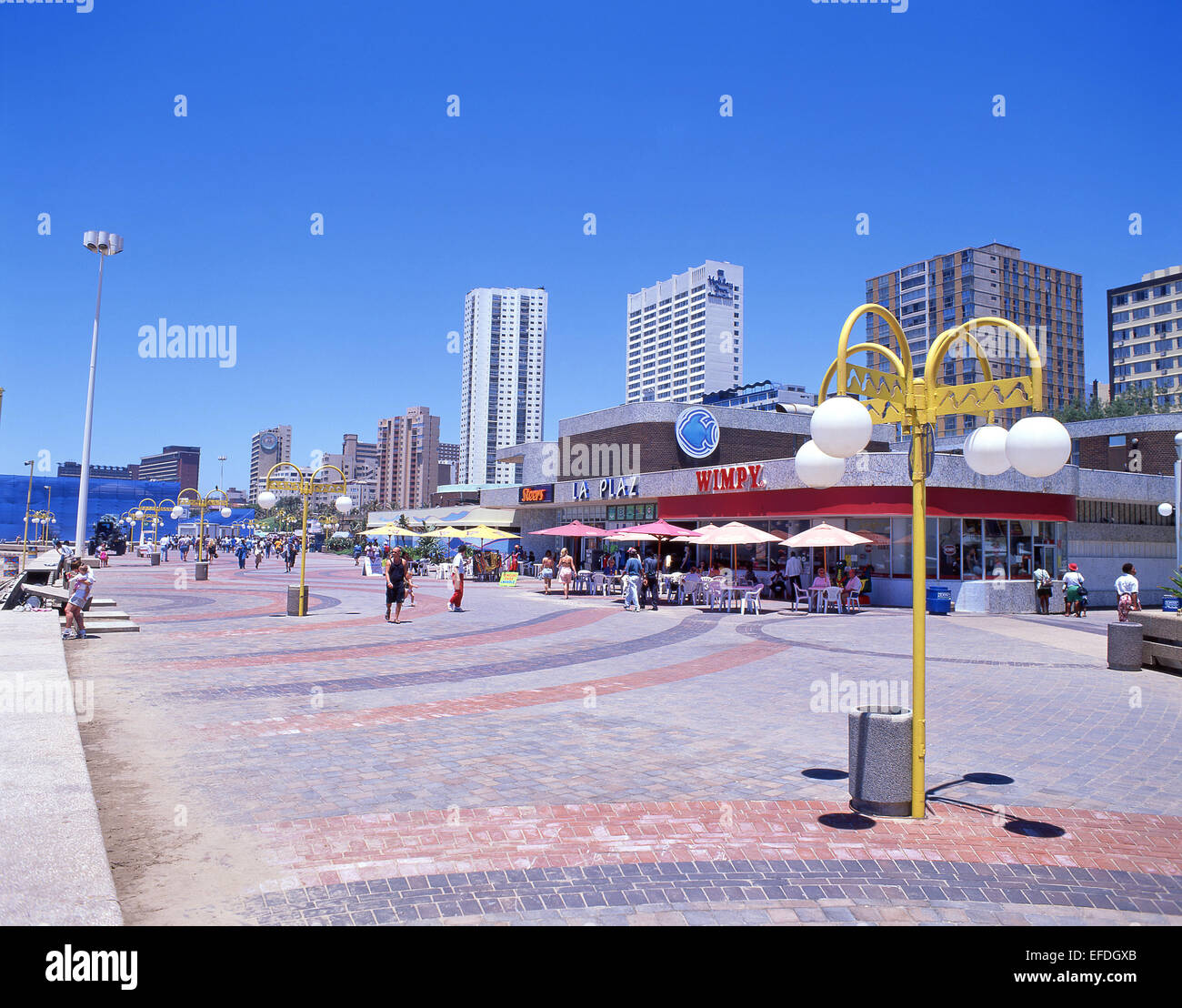 Il 'Golden Mile' fronte spiaggia promenade, Durban, KwaZulu-Natal, Sud Africa Foto Stock