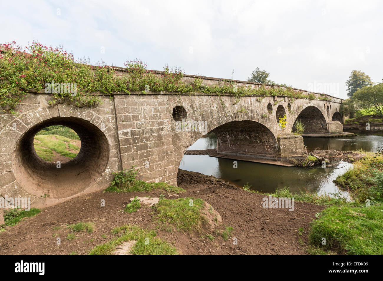 Pant-y-Goitre ponte sopra il fiume Usk, Llanvihangel Gobion, Monmouthshire, Wales, Regno Unito Foto Stock
