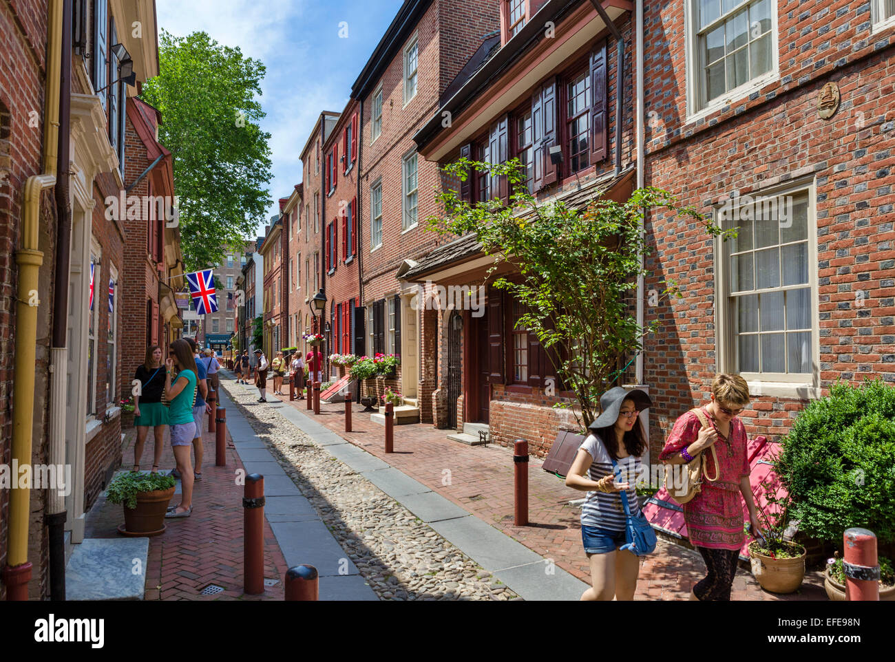 Storico di Elfreth Alley nel quartiere della Città Vecchia, Philadelphia, Pennsylvania, STATI UNITI D'AMERICA Foto Stock