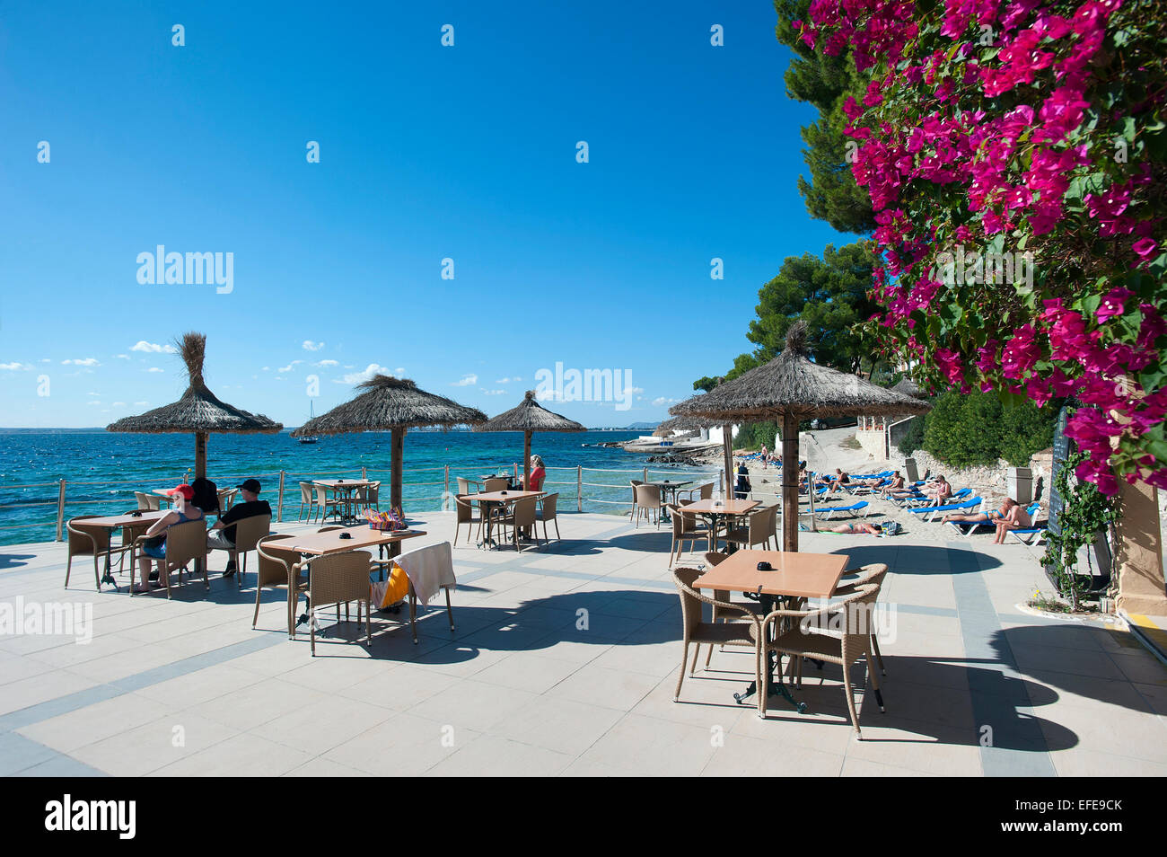 Bar in spiaggia Alcanada, Maiorca, Baleari, Spagna Foto Stock
