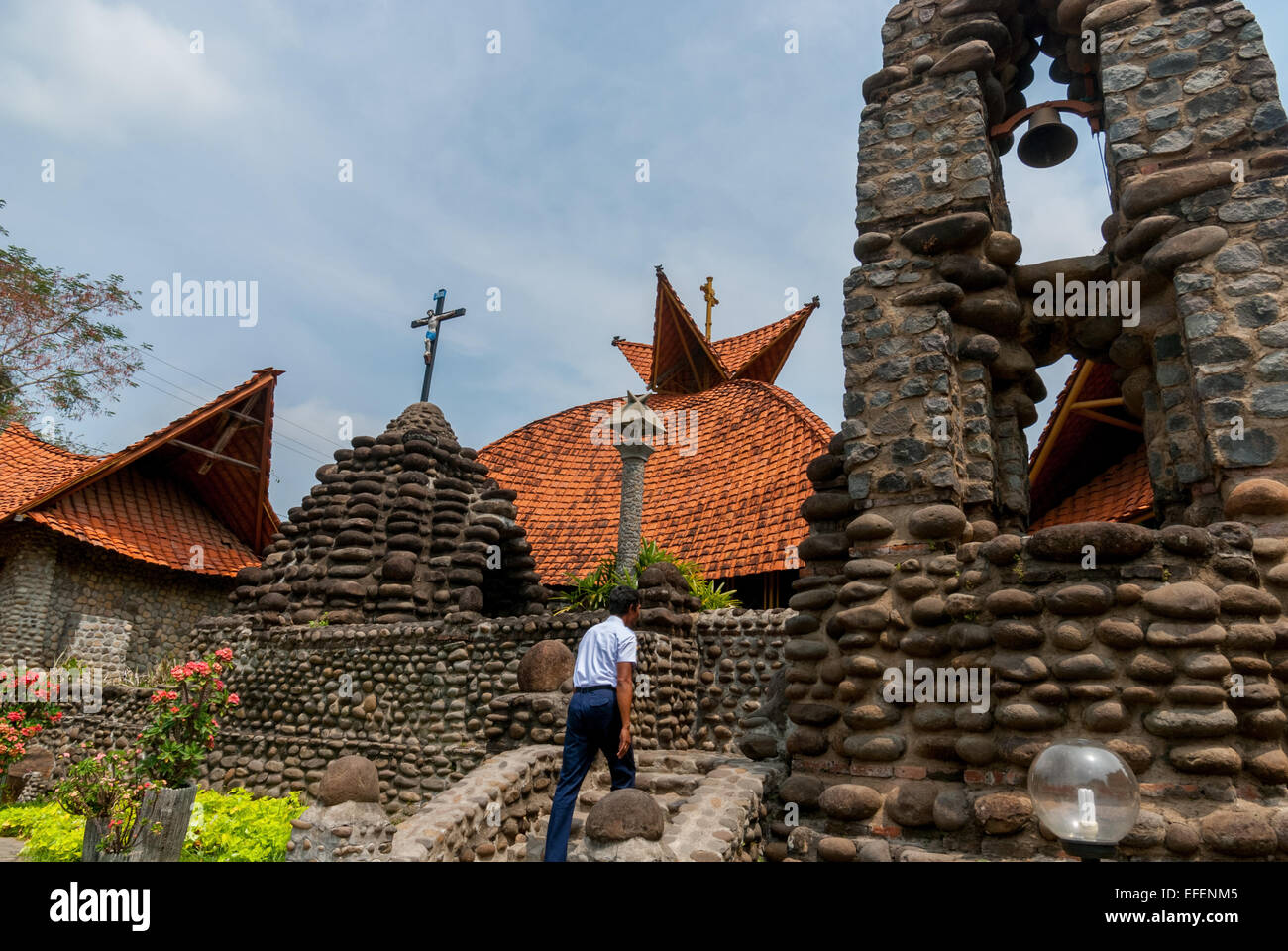Chiesa di PUH Sarang, un luogo di culto romano-cattolico ben noto e meta turistica religiosa a Kediri, Giava Orientale, Indonesia. Foto Stock