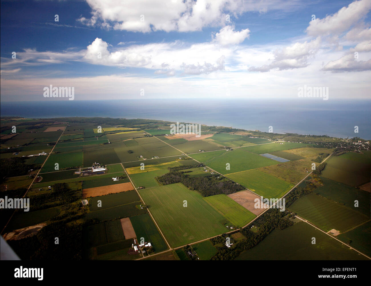 Terreni agricoli nei pressi del porto di speranza in Huron County, Michigan in Saginaw Bay spartiacque. Vista è che guarda verso il Lago Huron. Foto Stock