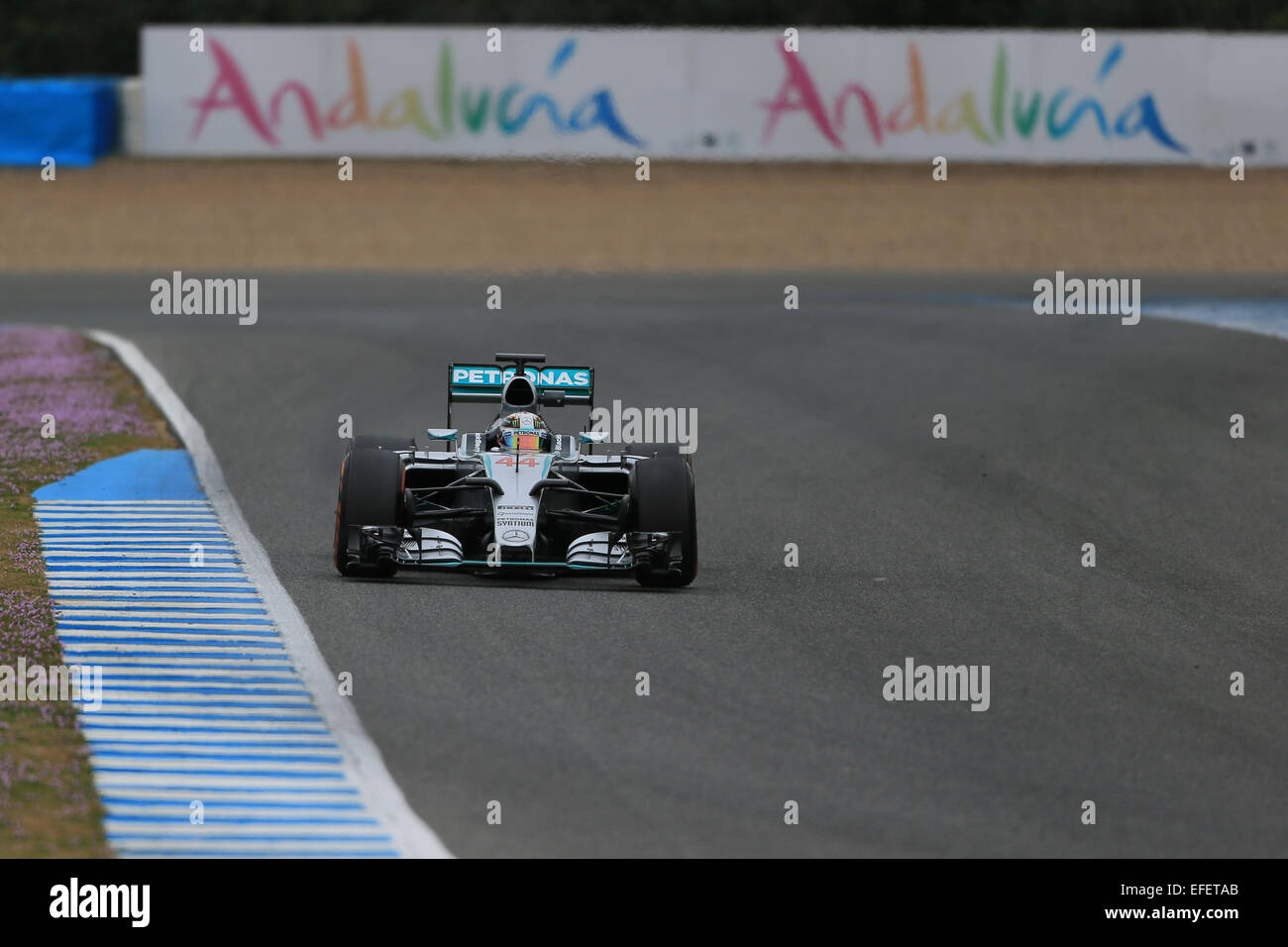 Jerez de la frontera, Spagna. 02Feb, 2015. Lewis Hamilton con la Mercedes AMG Petronas F1 W06 vettura ibrida non il giorno 2 di test per il team Credit: Azione Plus sport/Alamy Live News Foto Stock