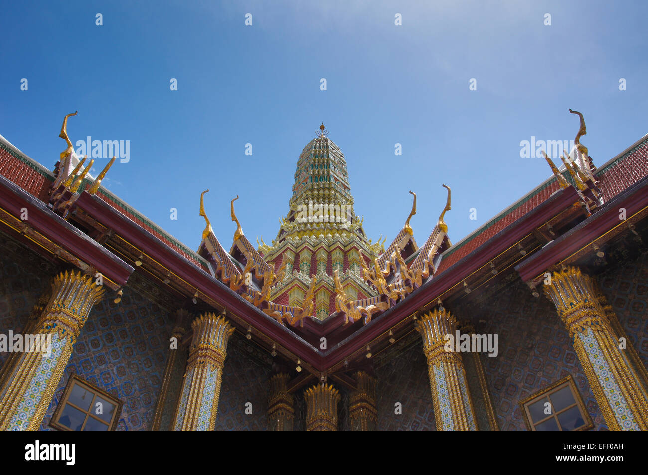 Il Grand Palace (Thai: พระบรมมหาราชวัง,: RTGS Phra Borom Maha Ratcha Wang), Bangkok, Thailandia Foto Stock