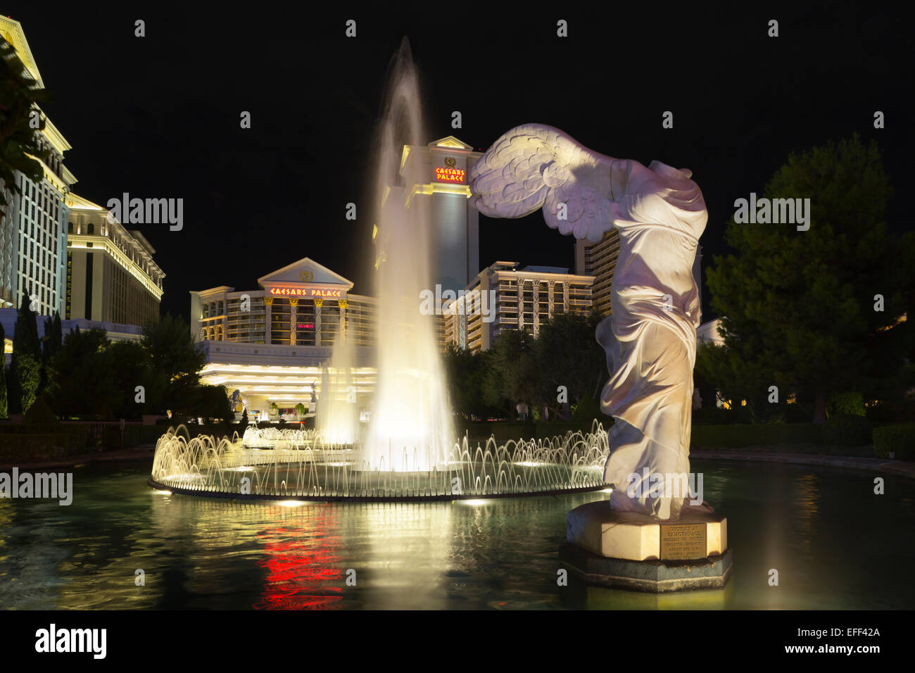 REPLICA la Vittoria di Samotracia fontane CAESARS PALACE HOTEL CASINO la striscia di Las Vegas Nevada USA Foto Stock