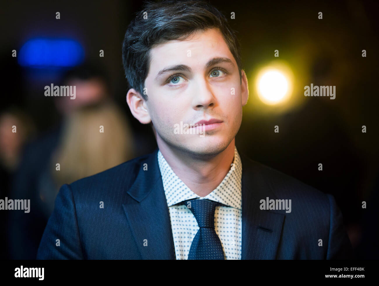 Santa Barbara, California, Stati Uniti d'America. Il 1° febbraio 2015. Attore Logan Lerman arriva al trentesimo Santa Barbara International Film Festival. Credito: Scott Londra/Alamy Live News Foto Stock