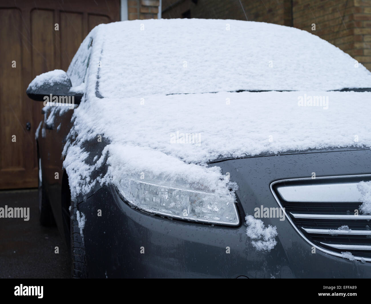 automobile in neve Foto Stock