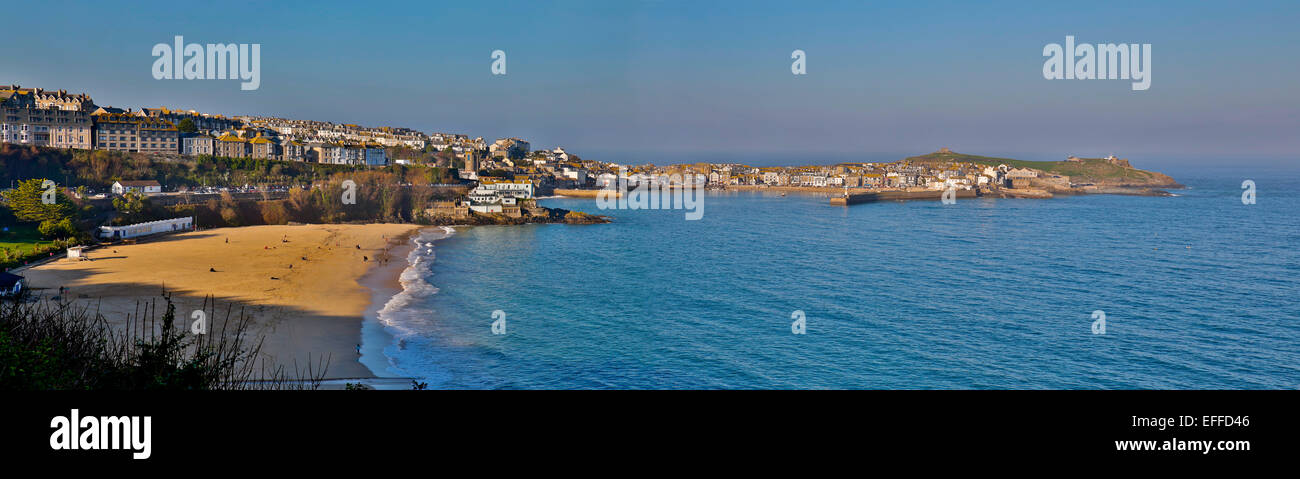 St Ives Panorama Porthminster Beach, Città e Pier Cornwall, Regno Unito Foto Stock