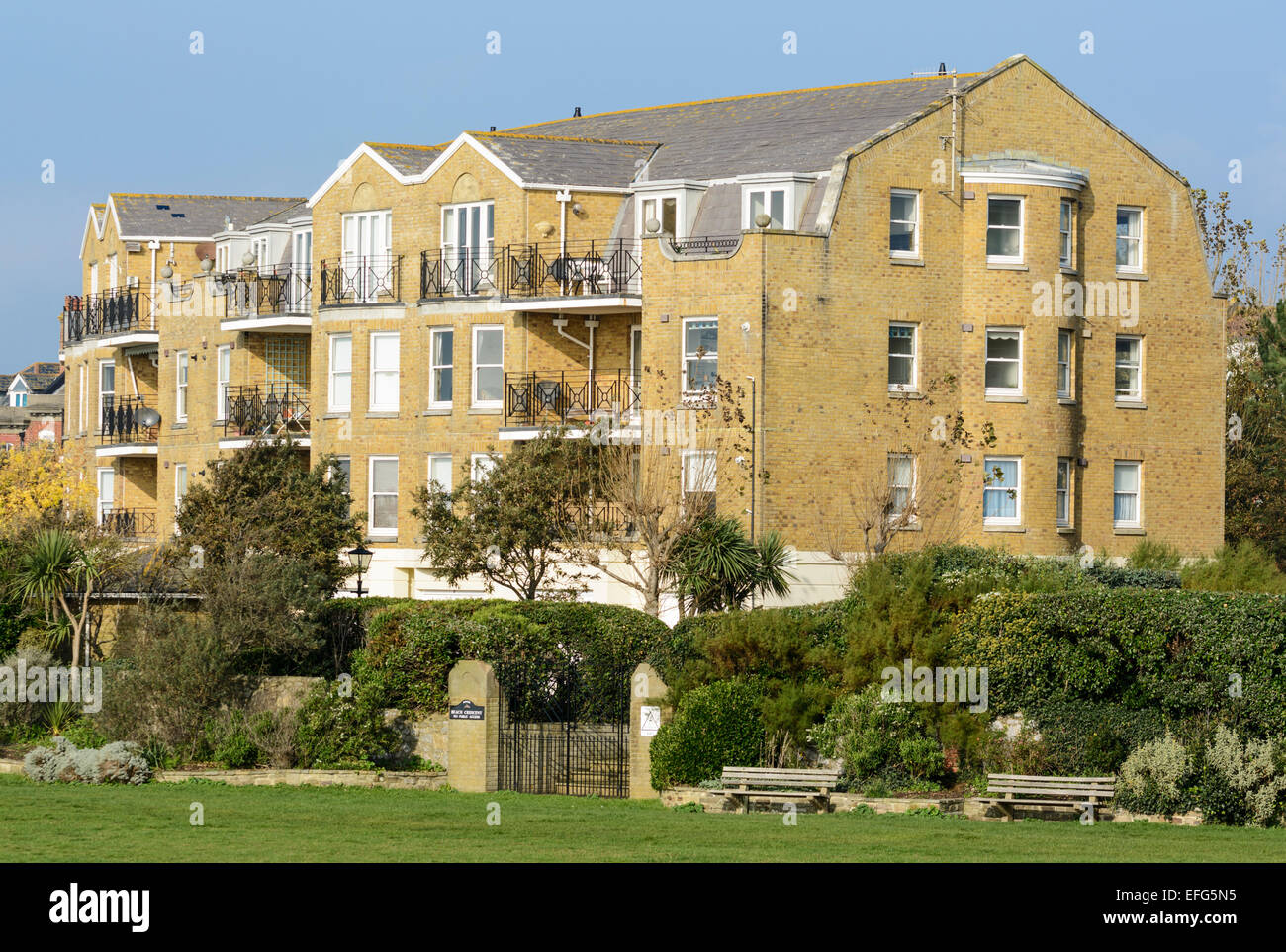 'Beach Crescent' condominio in Littlehampton West Sussex, in Inghilterra. Foto Stock