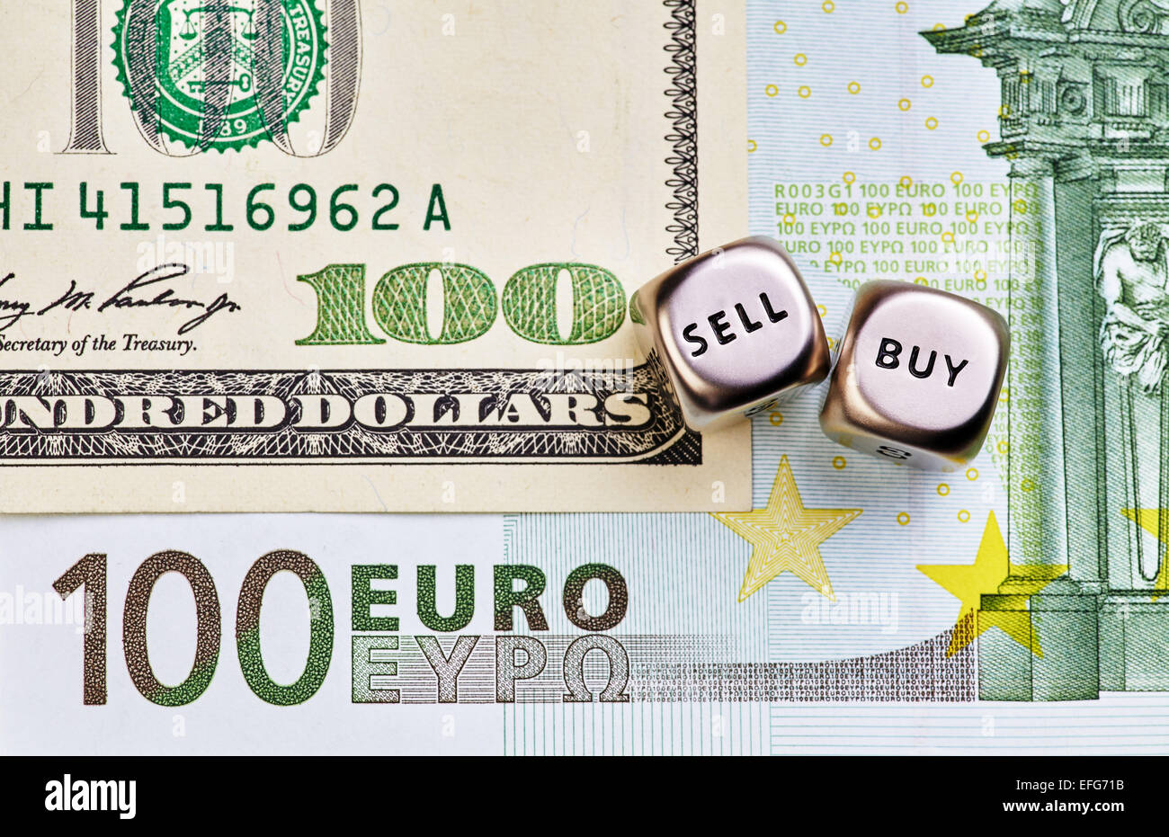 Dadi di cubi, USD,le banconote in euro Foto Stock