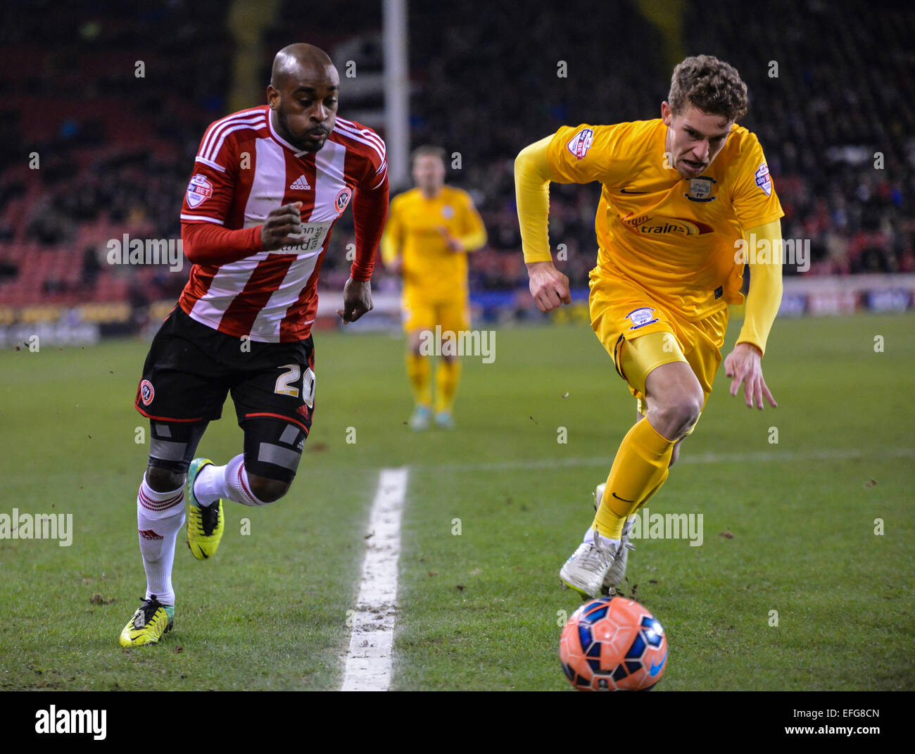 Sheffield, Regno Unito. 03Feb, 2015. FA Cup 4° Round Replay. Sheffield Regno rispetto a Preston North End. Jamal Campbell-Ryce (20) di Sheffield Regno insegue Calum Woods (15) di Preston North End. Credito: Azione Sport Plus/Alamy Live News Foto Stock