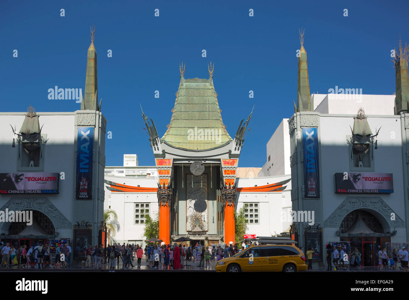 Il Piazzale antistante di stelle TCL teatro cinese (©MAYER & HOLLER 1927 / Browser BEHR 2000) HOLLYWOOD BOULEVARD LOS ANGELES CALIFORNIA USA Foto Stock