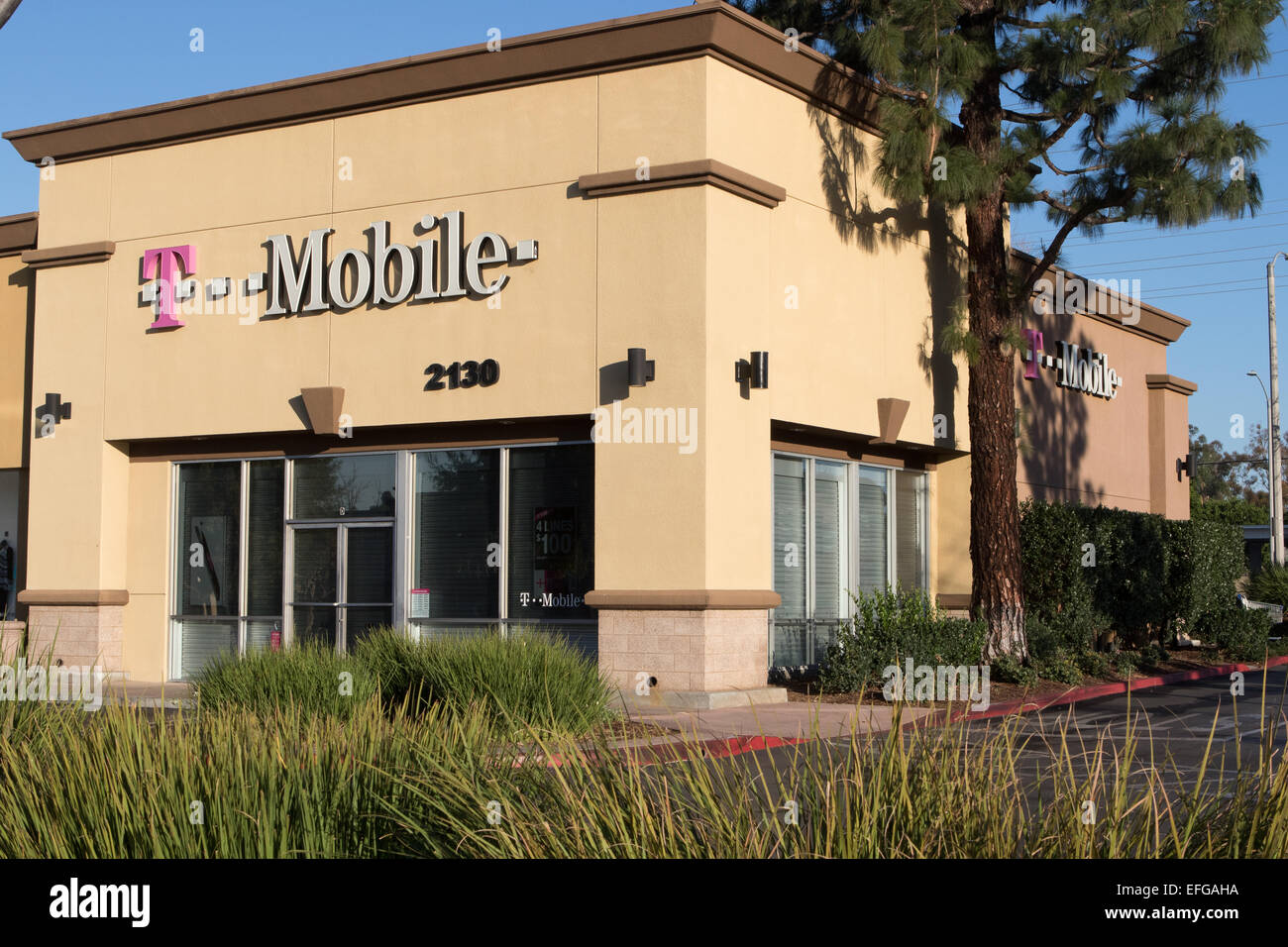 T Mobile cell phone store esterno in California USA Foto Stock