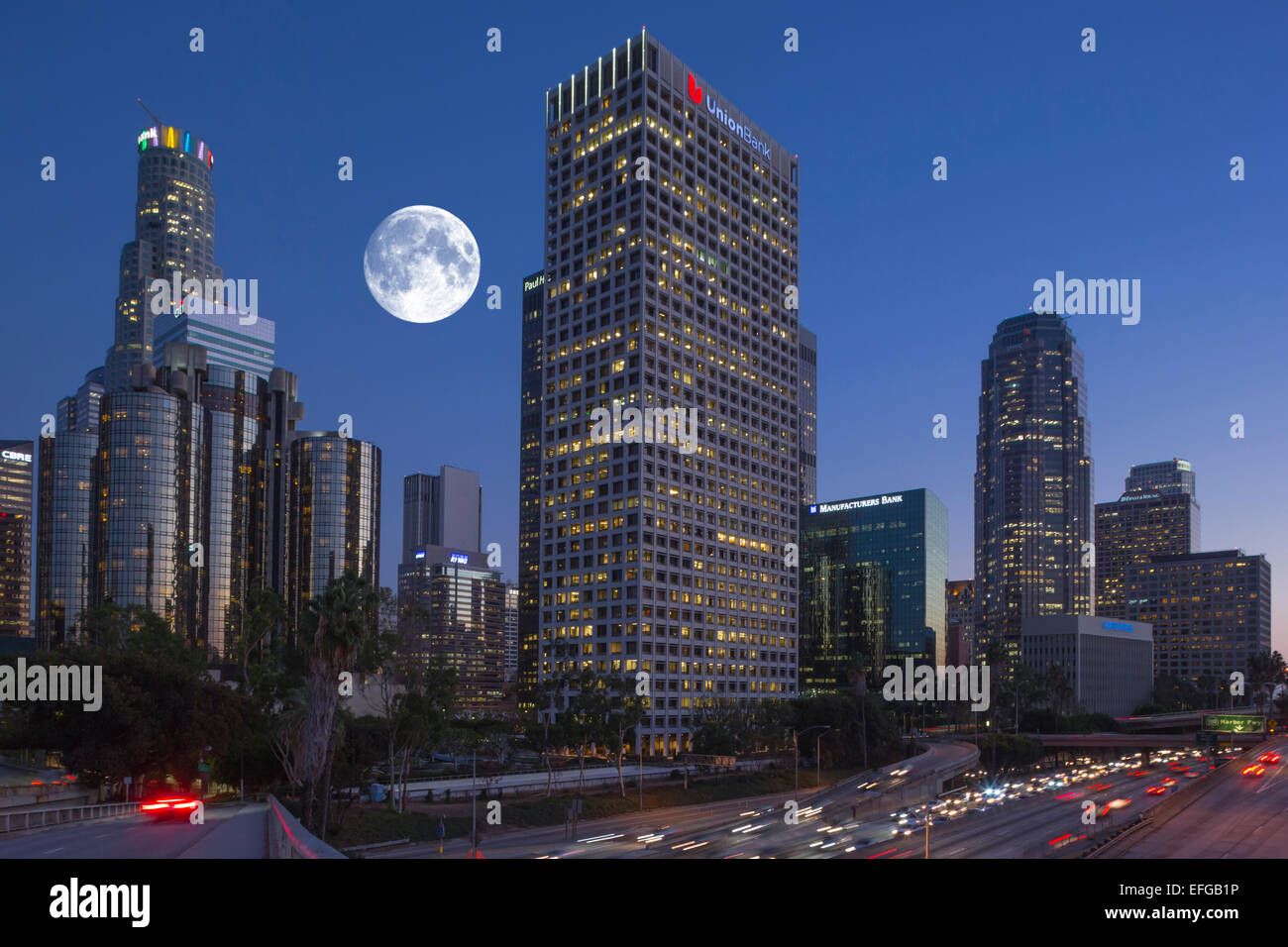 SKYLINE DEL CENTRO Interstate 110 HARBOR FREEWAY DI LOS ANGELES CALIFORNIA USA Foto Stock