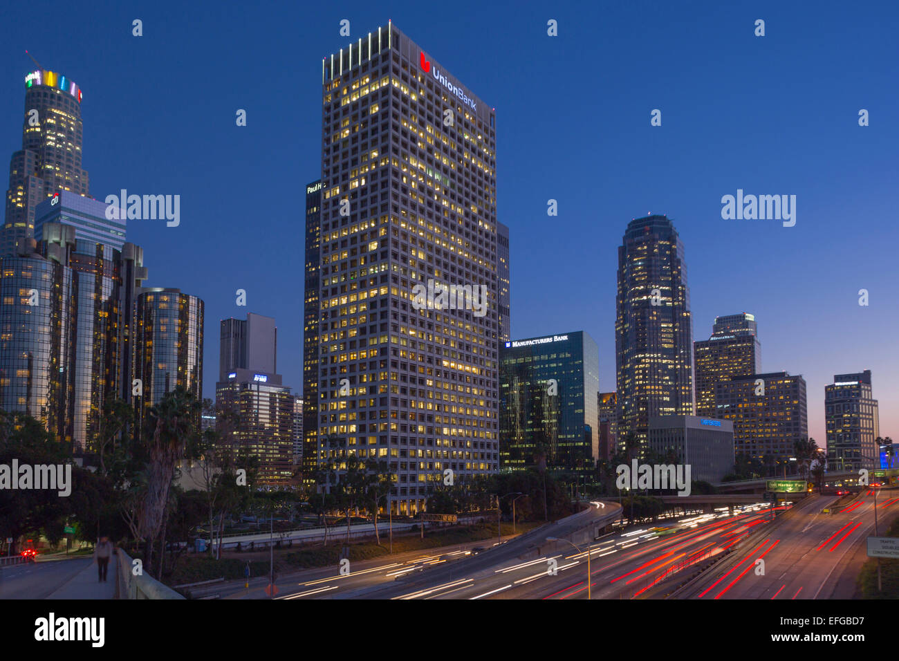 SKYLINE DEL CENTRO Interstate 110 HARBOR FREEWAY DI LOS ANGELES CALIFORNIA USA Foto Stock