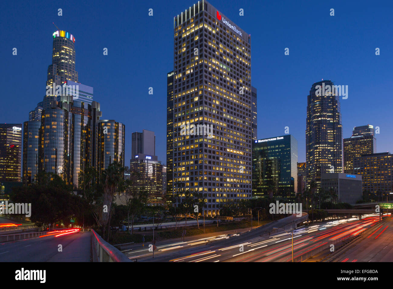 SKYLINE DEL CENTRO Interstate 110 HARBOR FREEWAY DI LOS ANGELES CALIFORNIA USA Foto Stock
