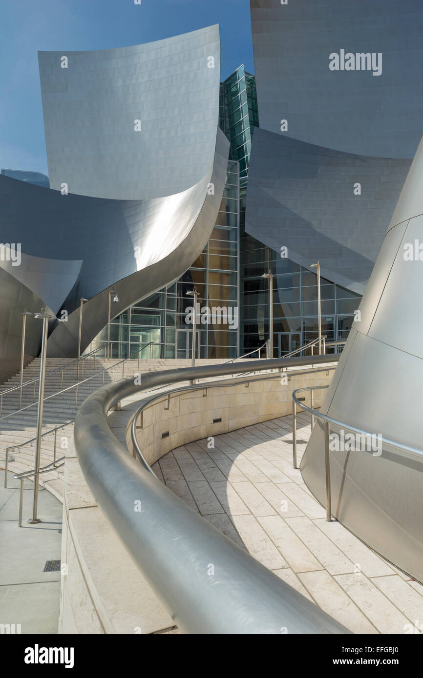 WALT DISNEY CONCERT HALL (©Frank Gehry 2003) il centro cittadino di Los Angeles California USA Foto Stock