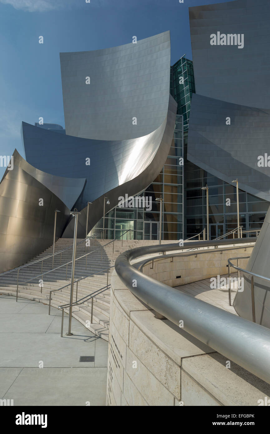 WALT DISNEY CONCERT HALL (©Frank Gehry 2003) il centro cittadino di Los Angeles California USA Foto Stock