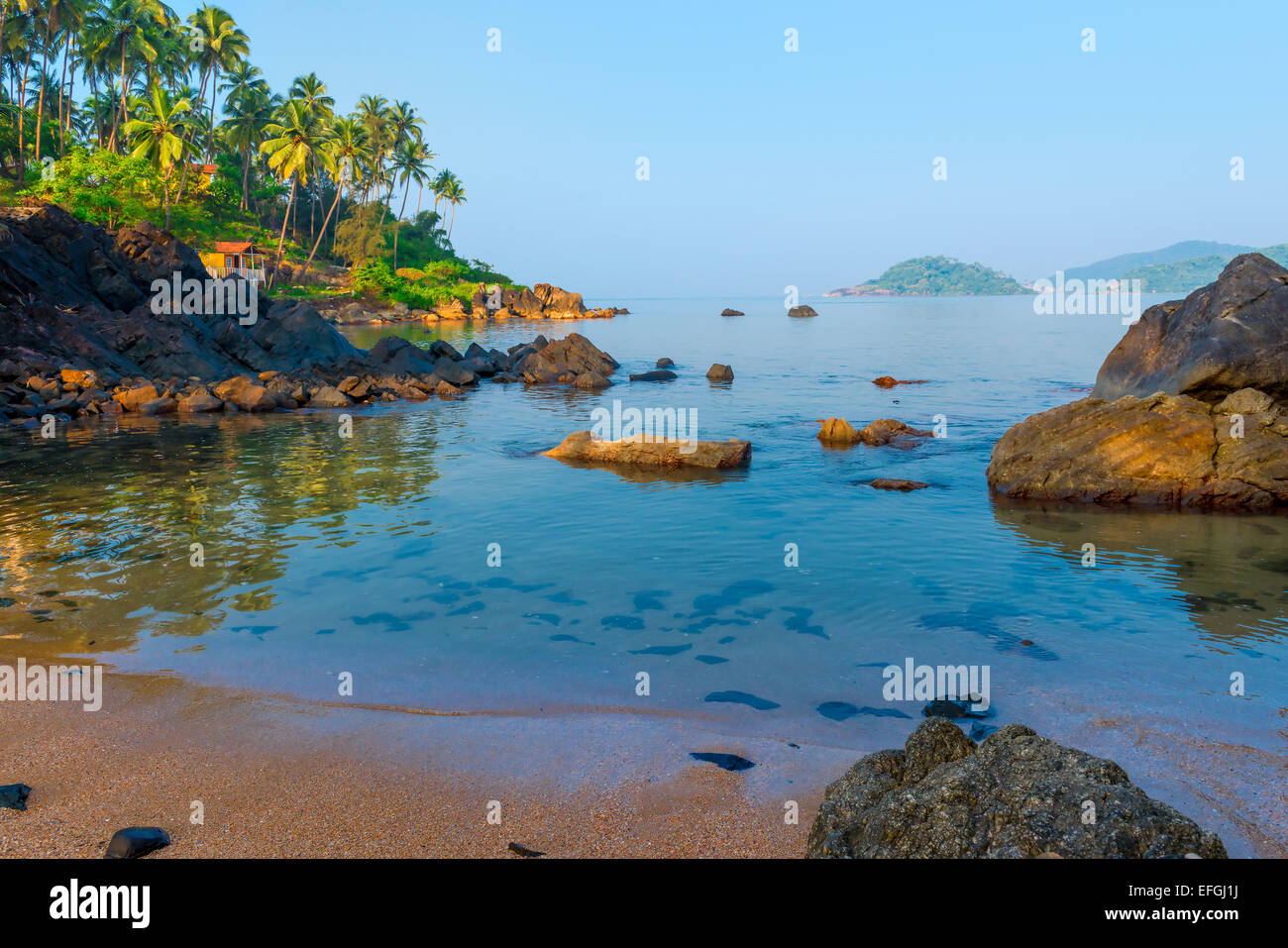 Un luogo di riposo e di relax - una spiaggia nella parte sud di Goa Foto Stock