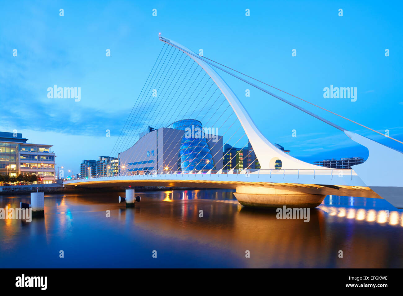 Samuel Beckett Bridge al tramonto, Dublino, Irlanda Foto Stock