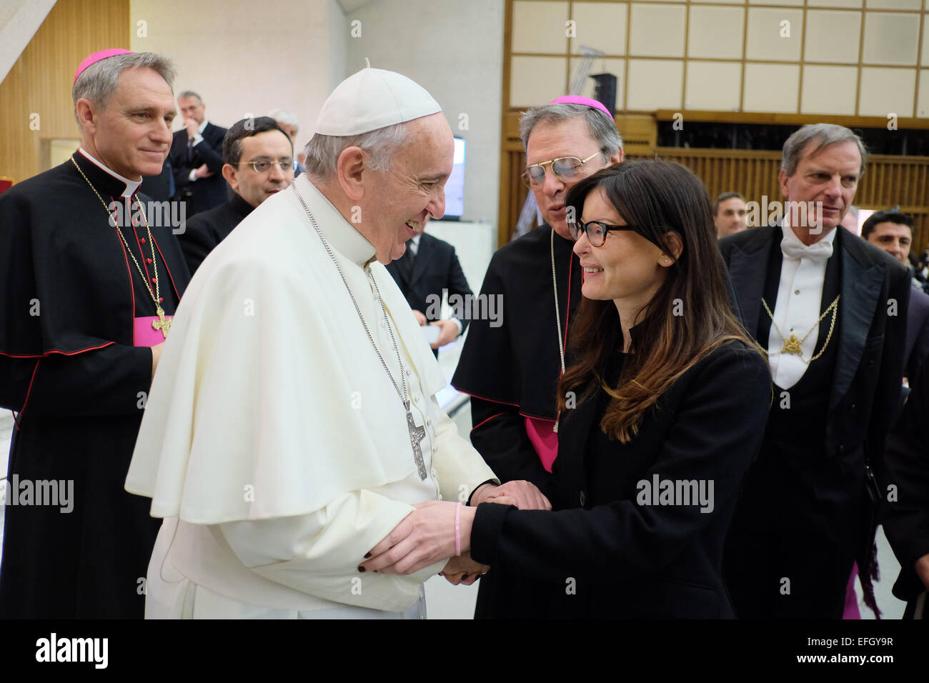Città del Vaticano. 04 feb 2015. Lucia Annibali ( La ragazza sfigurata con acido dal suo ex fidanzato )incontra Papa Francesco - Udienza generale 04 feb 2015. Credito: Davvero Facile Star/Alamy Live News Foto Stock