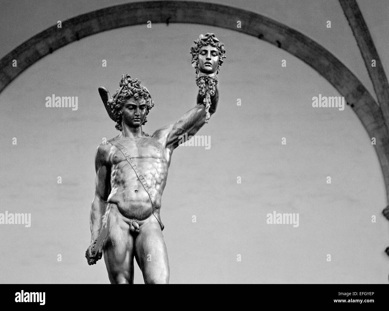 L'Italia, Toscana, Firenze, Piazza della Signoria, Loggia dei Lanzi, Perseo Foto Stock