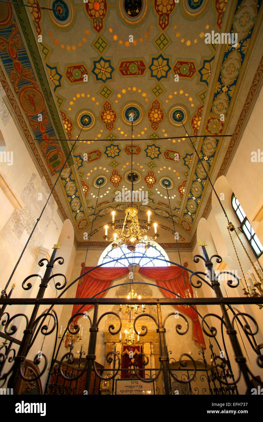 Interno della Sinagoga Remuh, Kazimierz, Cracovia, in Polonia, in Europa Foto Stock