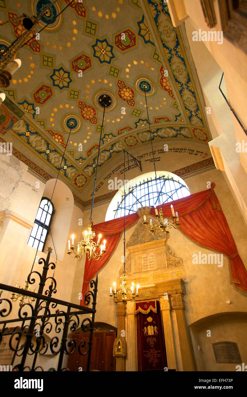 Interno della Sinagoga Remuh, Kazimierz, Cracovia, in Polonia, in Europa Foto Stock