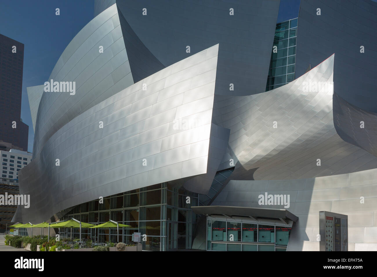 WALT DISNEY CONCERT HALL (©Frank Gehry 2003) il centro cittadino di Los Angeles California USA Foto Stock