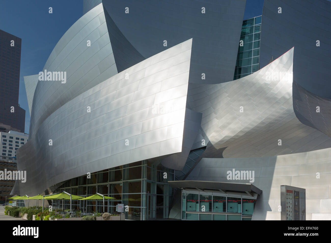 WALT DISNEY CONCERT HALL (©Frank Gehry 2003) il centro cittadino di Los Angeles California USA Foto Stock