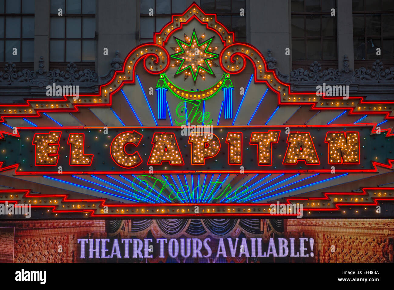 Il neon TEATRO TENDA El Capitan entertainment center HOLLYWOOD BOULEVARD LOS ANGELES CALIFORNIA USA Foto Stock