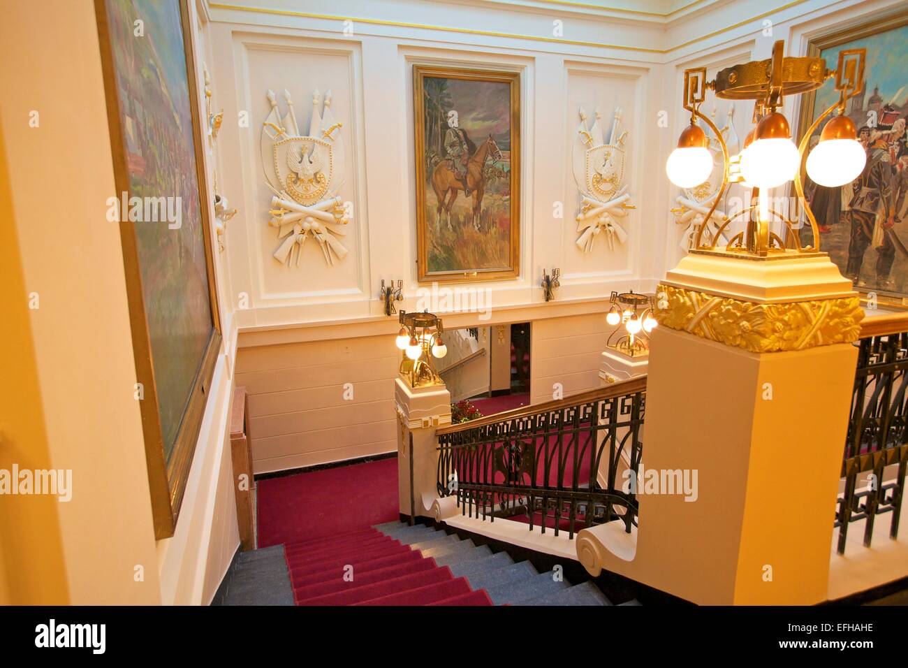 Interno del Klub Garnizonowy con la pittura di Josef Pilsudski, Cracovia, in Polonia, in Europa Foto Stock