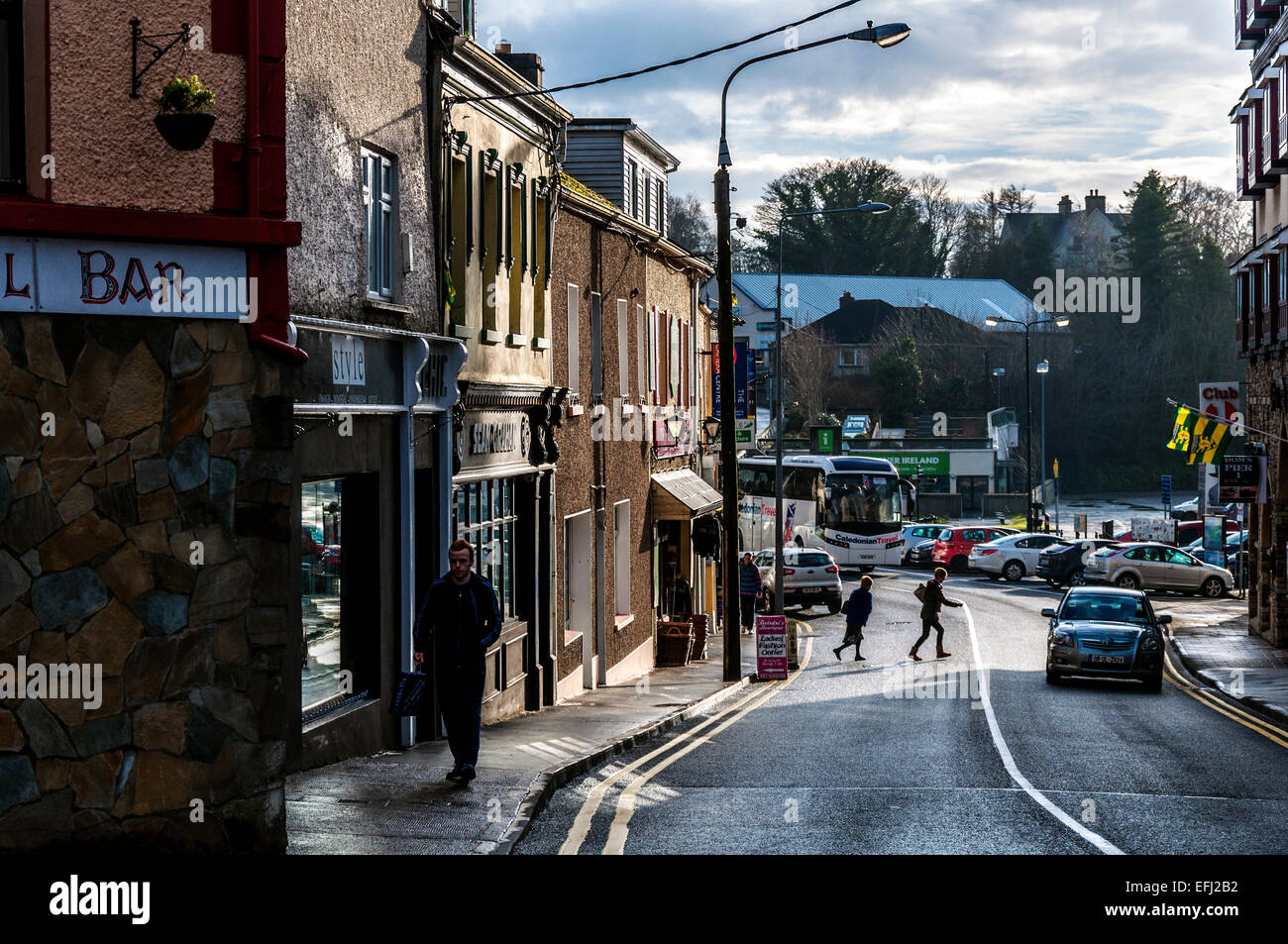 Donegal Town County Donegal Irlanda .Street scene della vita quotidiana. Foto Stock